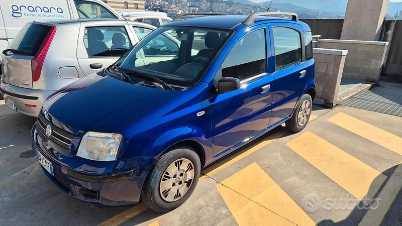 Usata Fiat Panda Emotion 69 CV (50 kW) 2009 Blu Utilitaria