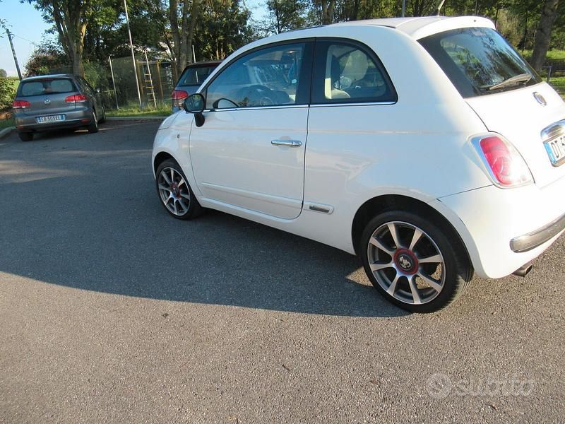 Usata Fiat 500 Lounge 75 CV (55 kW) 2009 Bianco Berlina