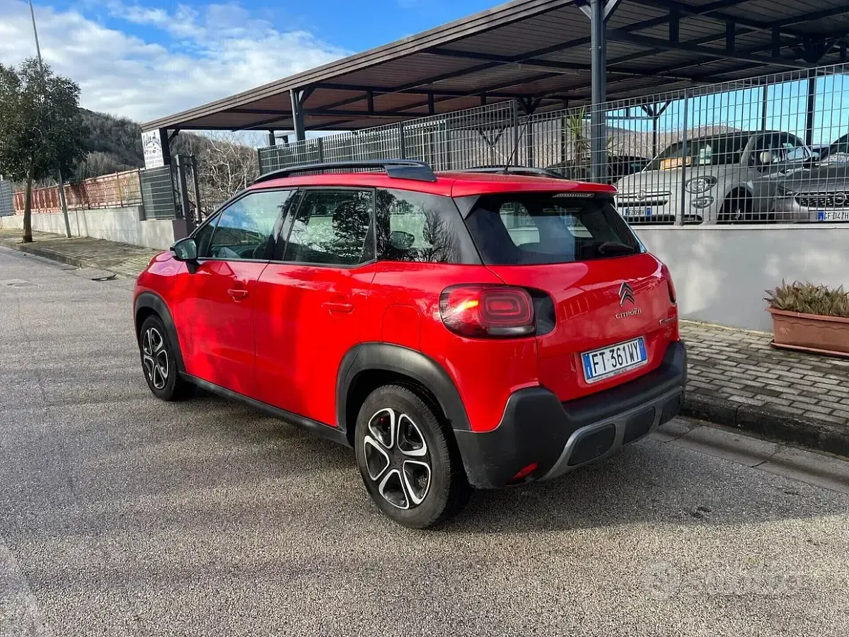 Usado Citroën C3 Aircross Shine 82 HP (60 kW) 2019 Vermelho SUV