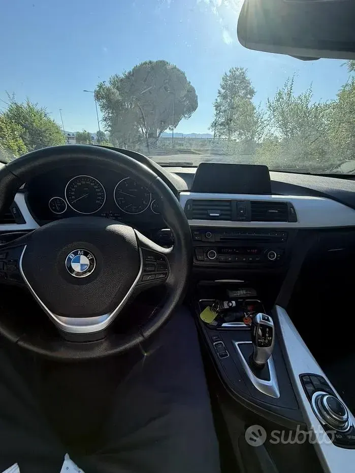 Usata BMW 318 143 CV (105 kW) 2013 Bluazzurro Station wagon