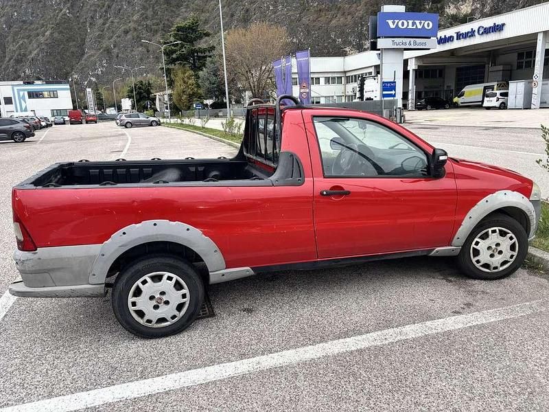 Usata Fiat Strada 95 CV (69 kW) 2012