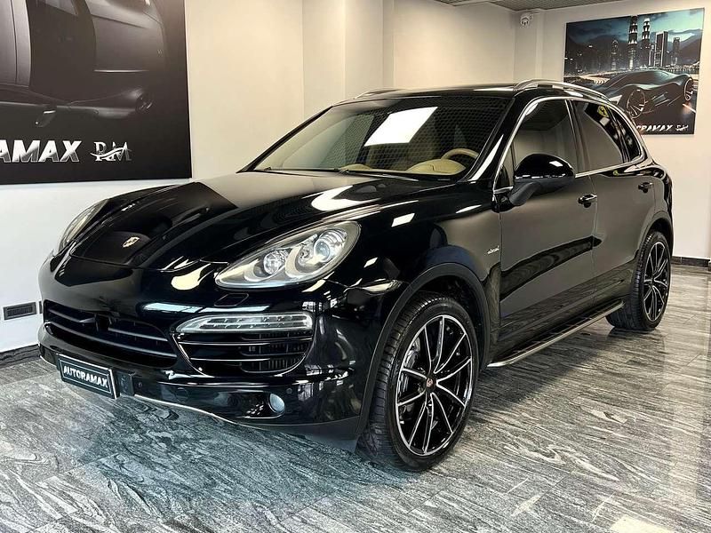 Nero Usata 2013 Porsche Cayenne SUV | 21.900 € (Buon prezzo) - Immagine 1/4