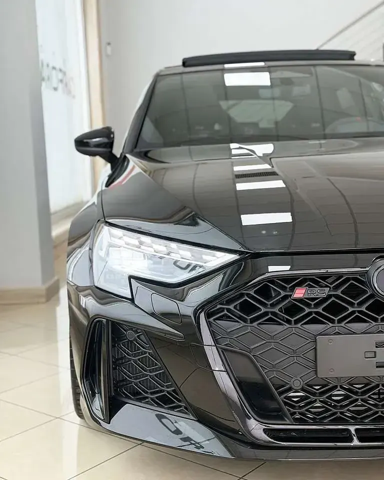 Nuova Audi RS3 Ambiente 400 CV (294 kW) 2026 Nero mythos Berlina