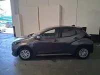 Usata Toyota Yaris Business Edition 92 CV (67 kW) 2021 Grigio Utilitaria