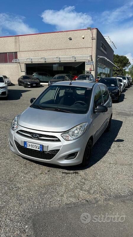 Usata Hyundai i10 69 CV (50 kW) 2011 Argento Utilitaria