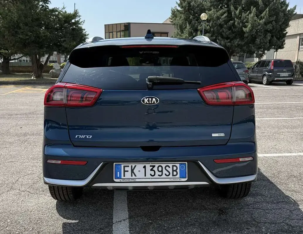 Usata Kia Niro Style 105 CV (77 kW) 2017 Blu/azzurro SUV