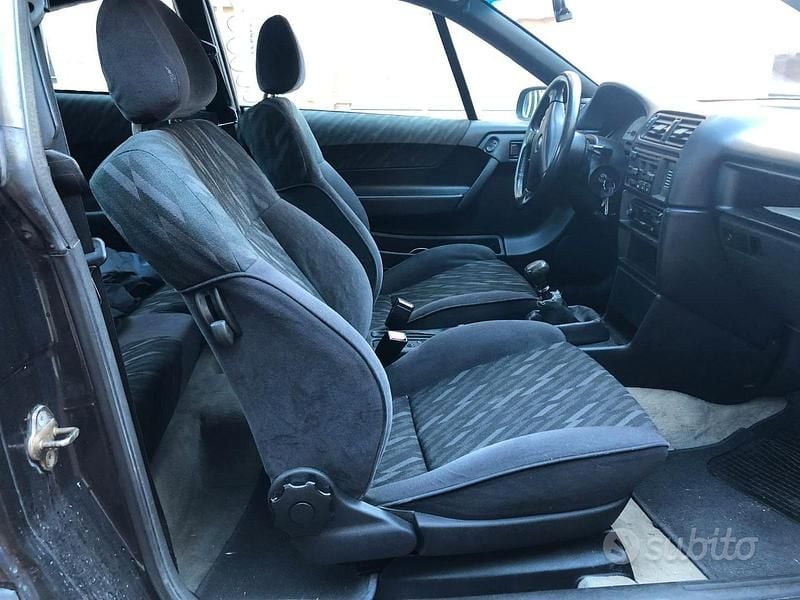 Occasion Opel Calibra 150 PK (110 kW) 1993 Coupé