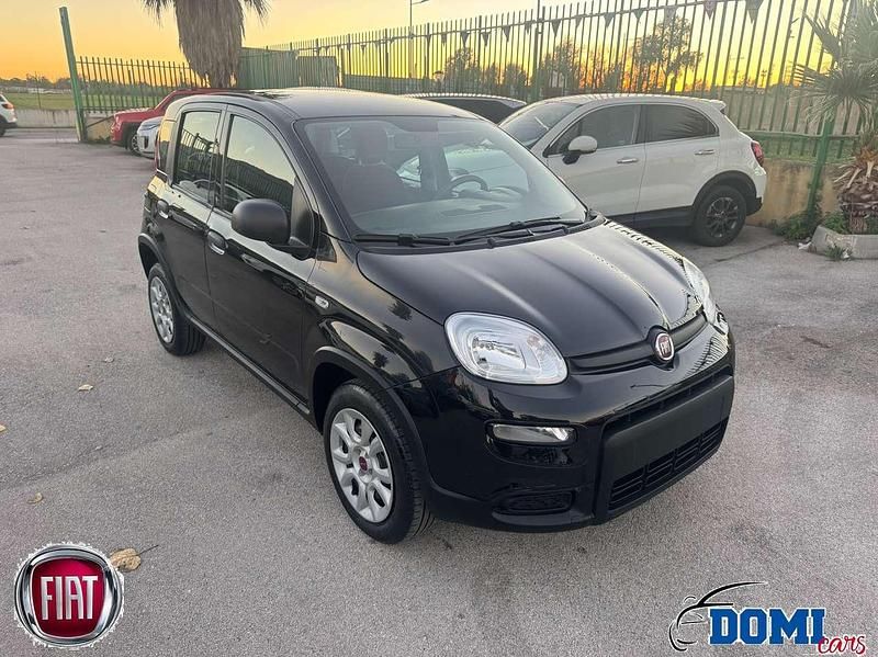 Nero Usata 2021 Fiat Panda City Life Due volumi | 7900 € (Buon prezzo) - Immagine 1/4