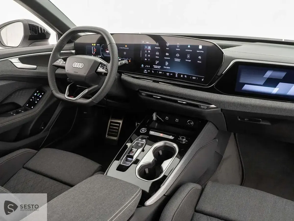 Nuova Audi A6 Business 204 CV (150 kW) 2026 Bianco ghiaccio metallizzato Station wagon