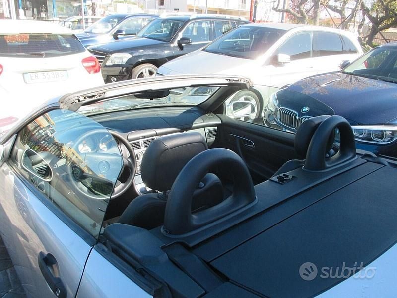 Usata Mercedes SLK200 141 CV (103 kW) 1999 Grigio Cabrio