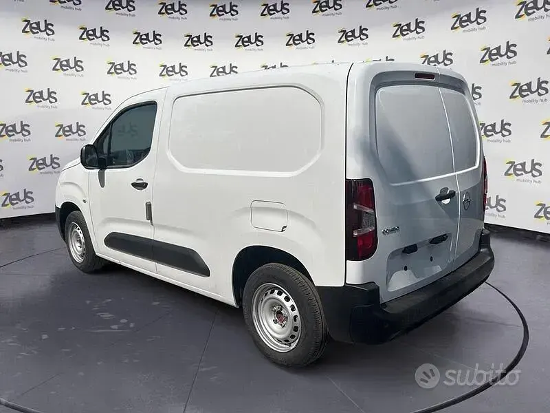 Nuova Opel Combo 2026 Bianco Monovolume
