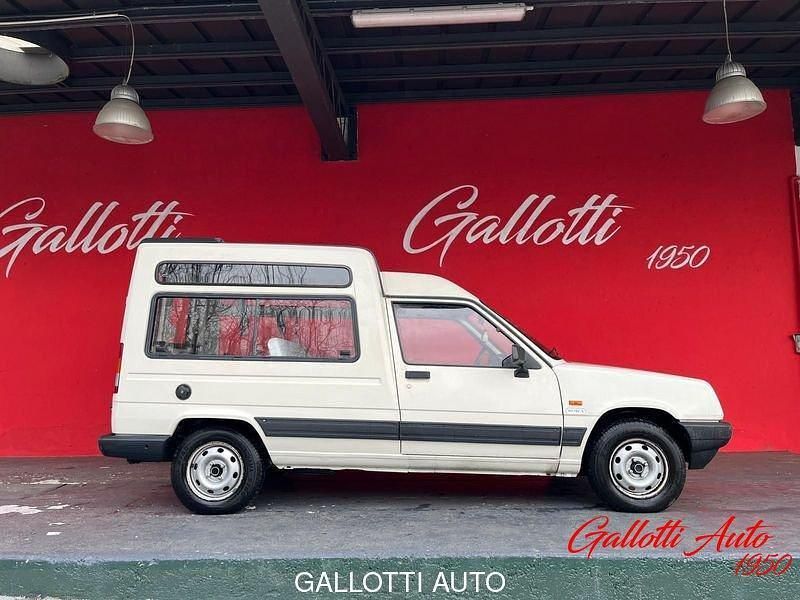Usata Renault 4CV 46 CV (33 kW) 1988 Bianco Berlina