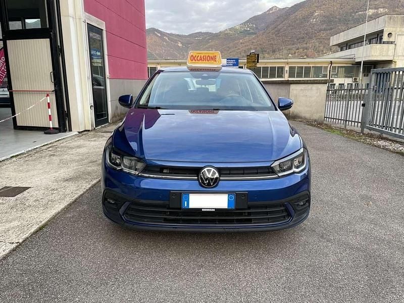 Usata VW Polo Life 95 CV (69 kW) 2023 Blu Berlina