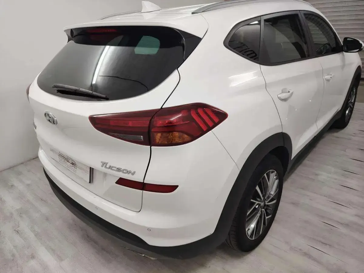 Usata Hyundai Tucson 116 CV (85 kW) 2018 Argento SUV