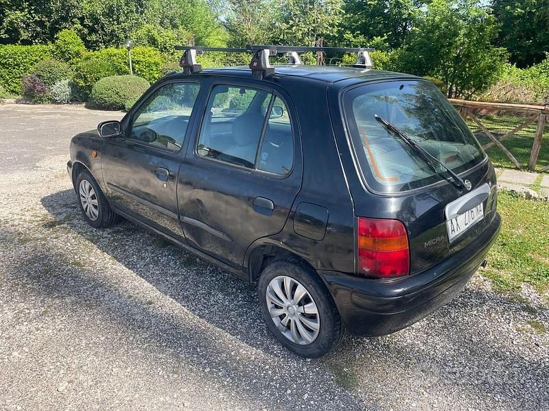 Usata Nissan Micra 1998 Nero Utilitaria