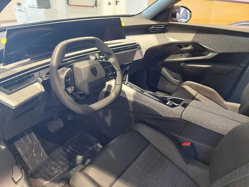 Nuova Peugeot 5008 Allure 2025 Grigio SUV