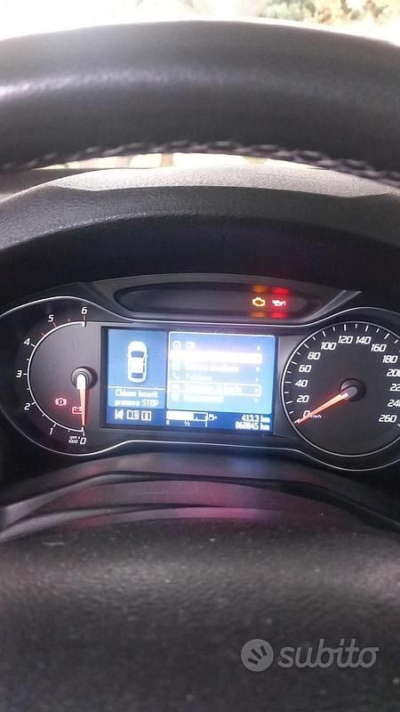 Usata Ford Mondeo 163 CV (119 kW) 2011 Grigio Berlina