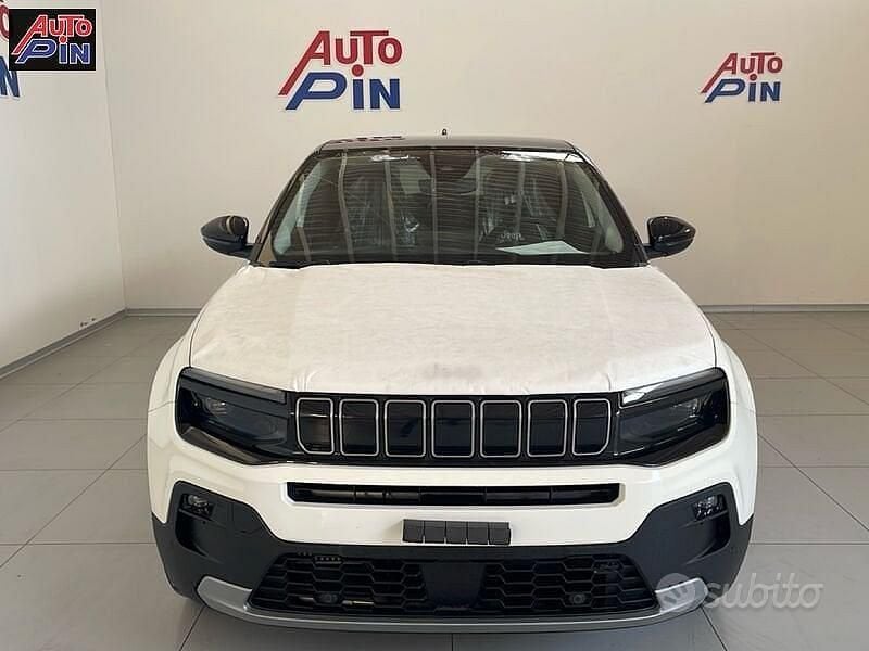 Nuova Jeep Avenger Summit 110 CV (80 kW) 2025 Bianco SUV