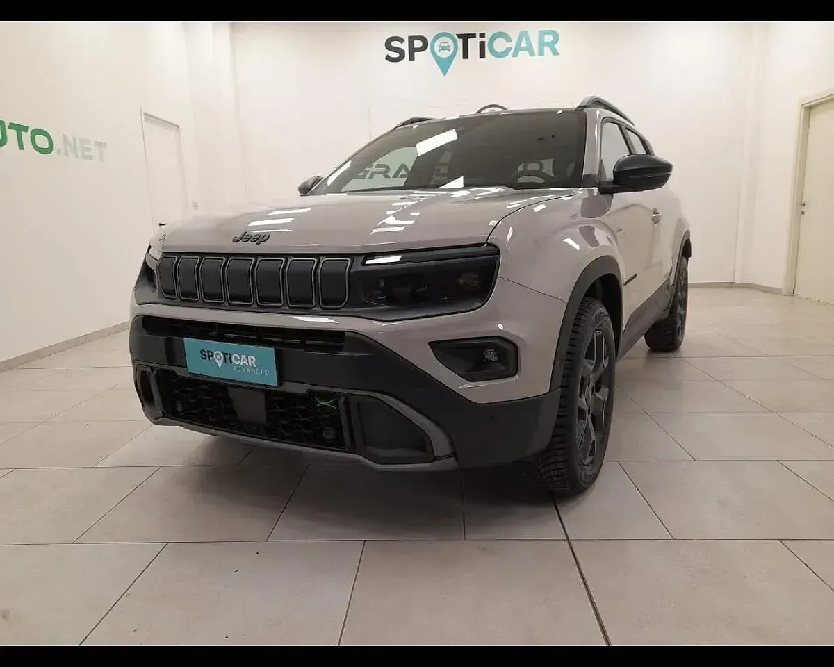 Nuova Jeep Avenger Overland 145 CV (106 kW) 2026 Grigio SUV