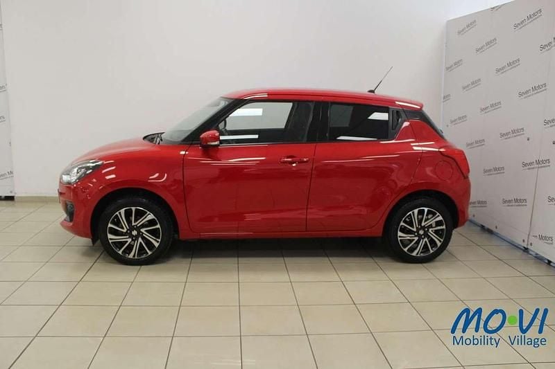 Usata Suzuki Swift 83 CV (61 kW) 2021 Rosso Utilitaria