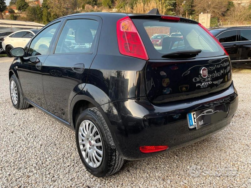 Nero Usata 2014 Fiat Punto Due volumi | 4499 € (Buon prezzo) - Immagine 1/4