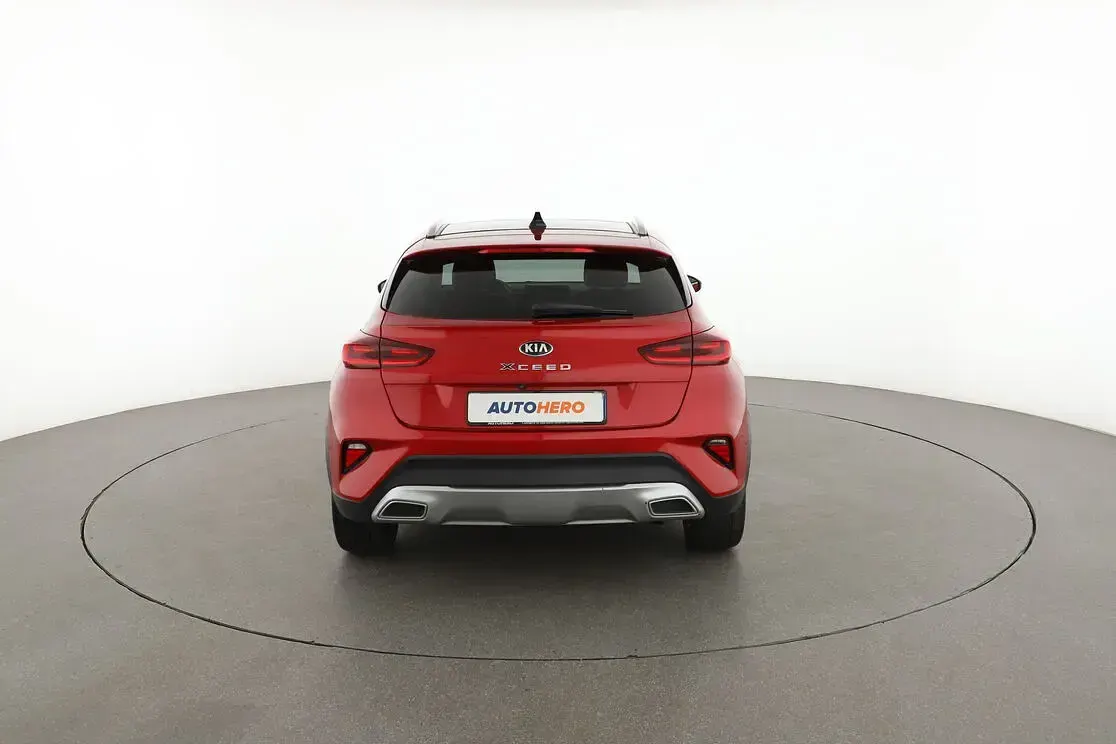 Usata Kia XCeed 140 CV (102 kW) 2021 Rosso SUV