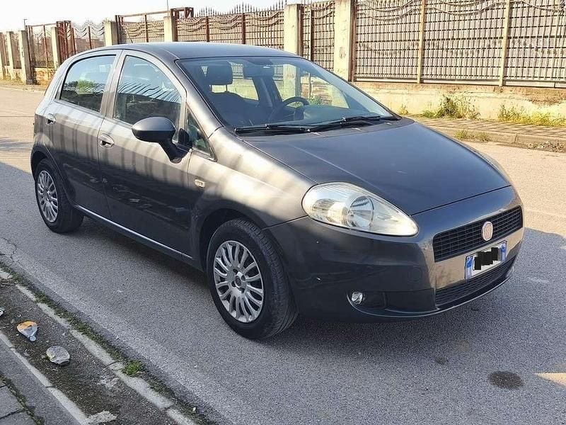 Usata Fiat Punto Evo Dynamic 65 CV (47 kW) 2010 Grigio Utilitaria