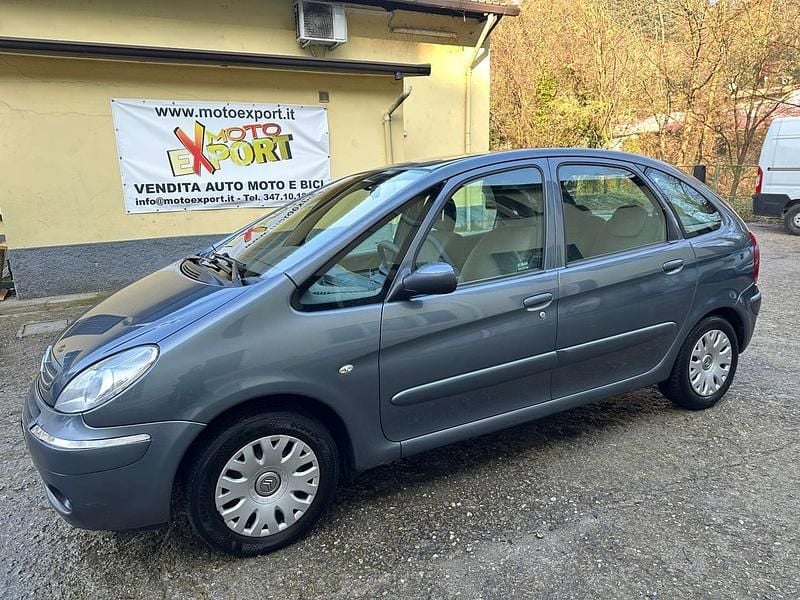 Usata Citroën Xsara Picasso Elegance 109 CV (80 kW) 2006 Grigio Monovolume