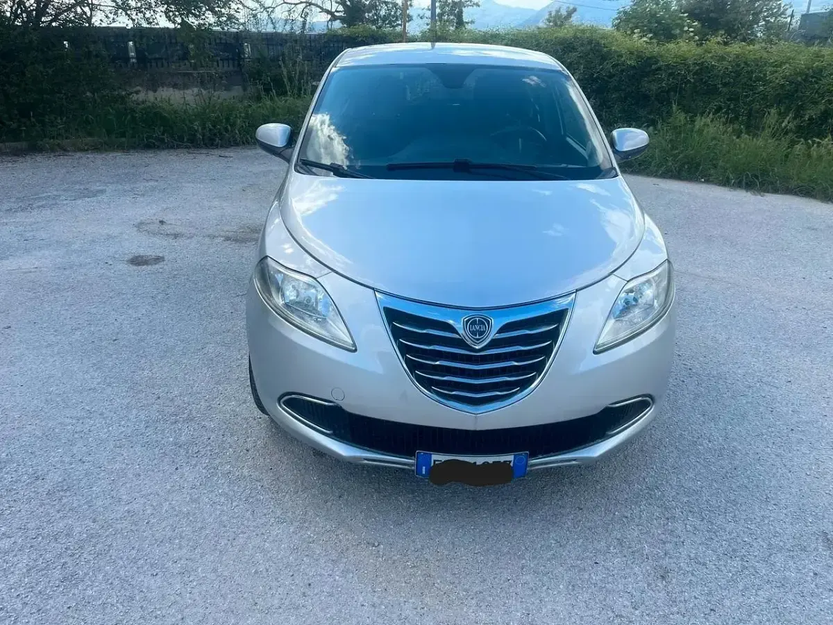 Usata Lancia Ypsilon S 95 CV (69 kW) 2012 Grigio Utilitaria