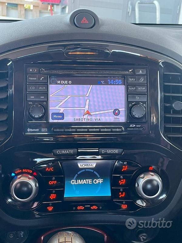 Usata Nissan Juke Tekna 117 CV (86 kW) 2013 Rosso SUV
