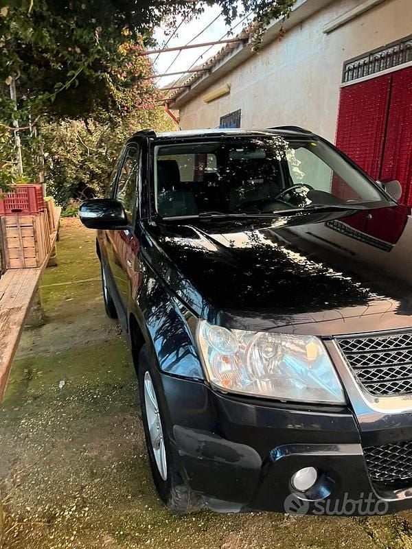 Usata Suzuki Vitara 2011 Nero SUV
