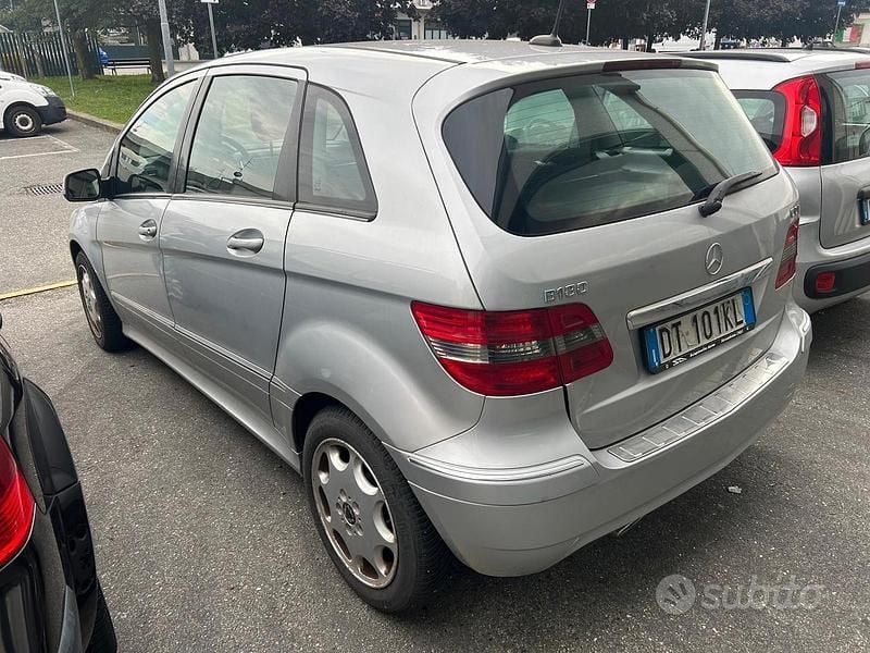 Usata Mercedes B180 2008 Grigio Monovolume