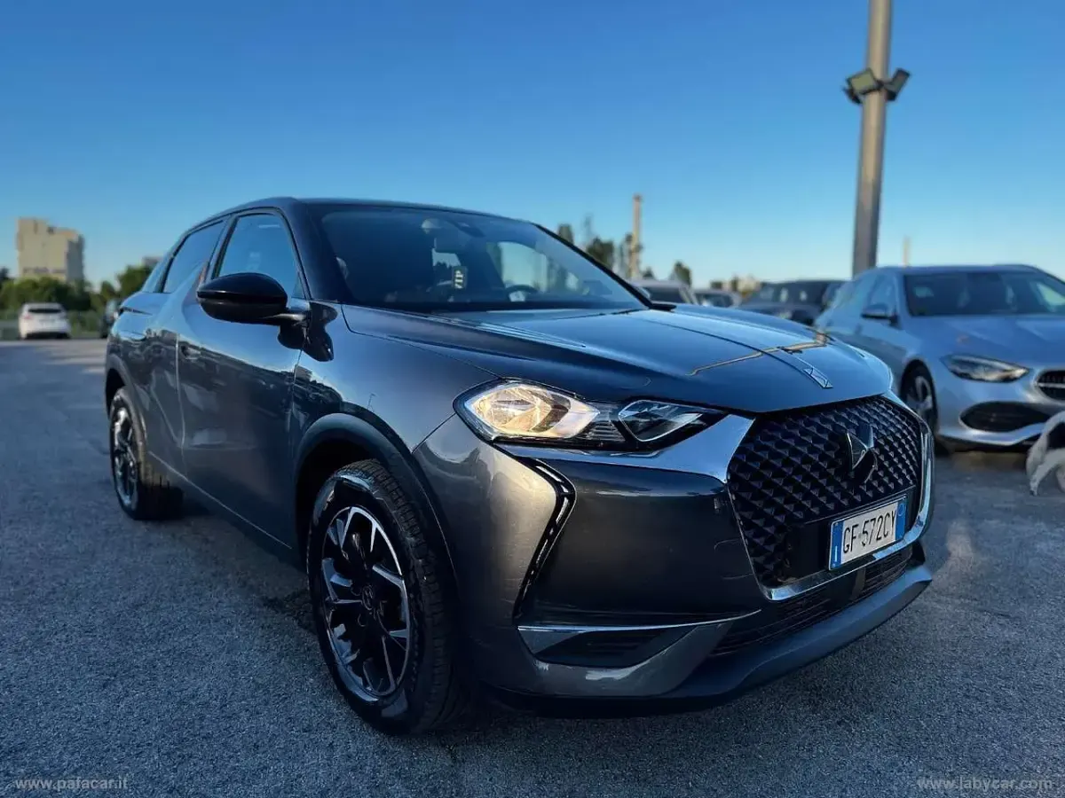 Usado DS Automobiles DS3 Crossback 131 CV (96 kW) 2021 Gris SUV