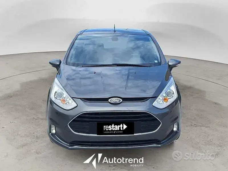 Usata Ford B-MAX Titanium 75 CV (55 kW) 2017 Grigio Monovolume