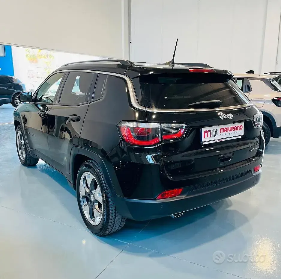 Usata Jeep Compass Limited 120 CV (88 kW) 2020 Nero SUV