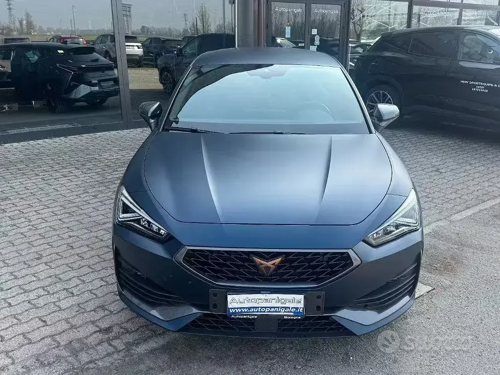 Usata Cupra Leon VZ 245 CV (180 kW) 2023 Bluazzurro Berlina