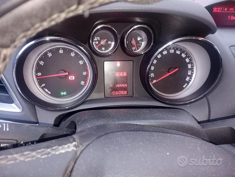 Usata Opel Mokka Cosmo 140 CV (102 kW) 2015 Grigio SUV