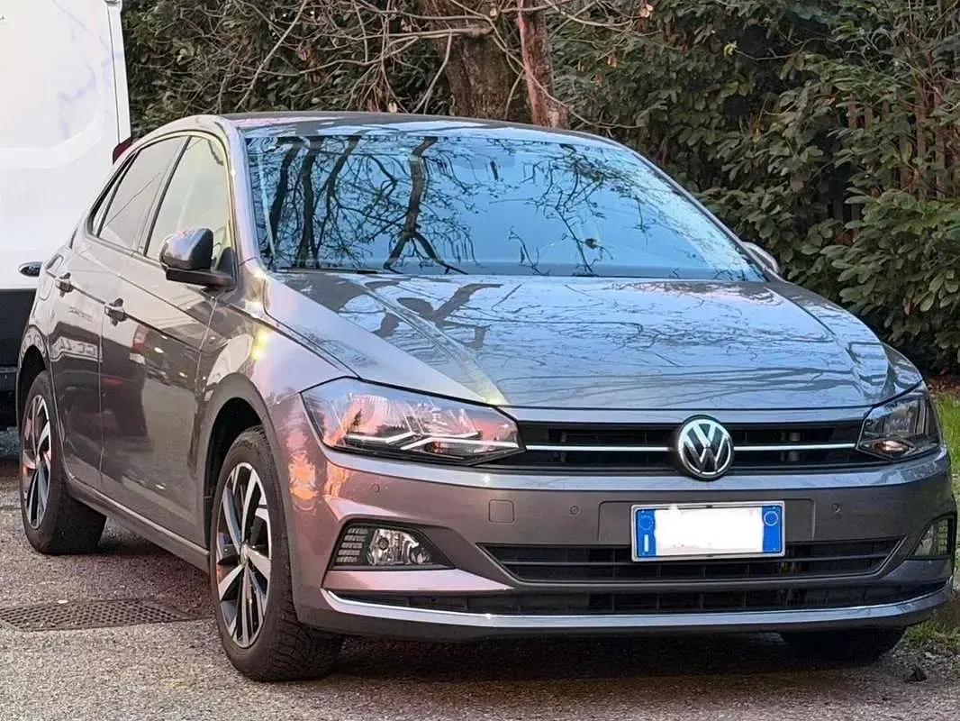 Usata VW Polo Highline 116 CV (85 kW) 2020 Grigio Utilitaria