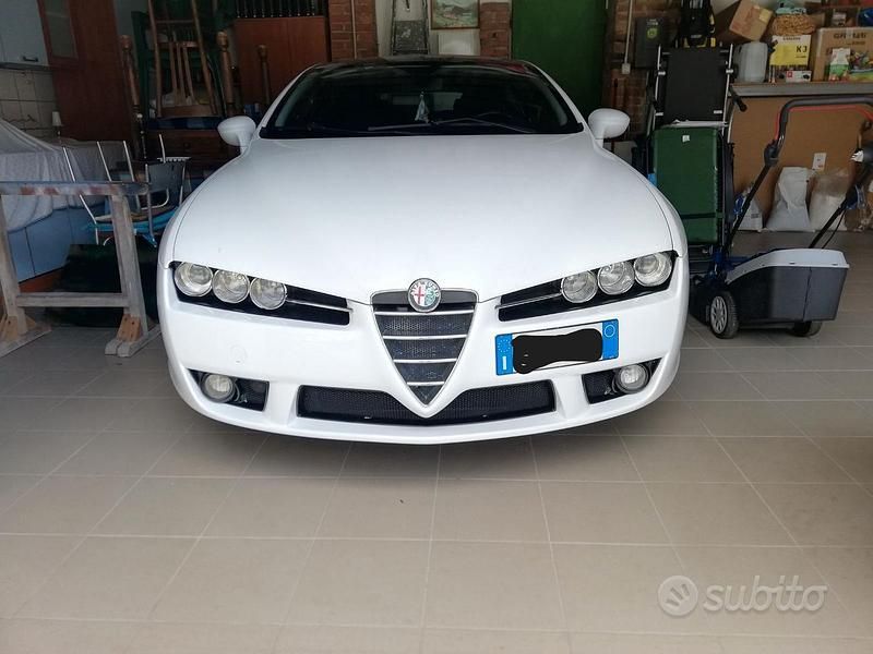 Usata Alfa Romeo Brera 170 CV (125 kW) 2009 Bianco Coupé