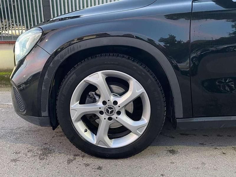 Usata Mercedes GLA180 Premium 109 CV (80 kW) 2018 Nero SUV