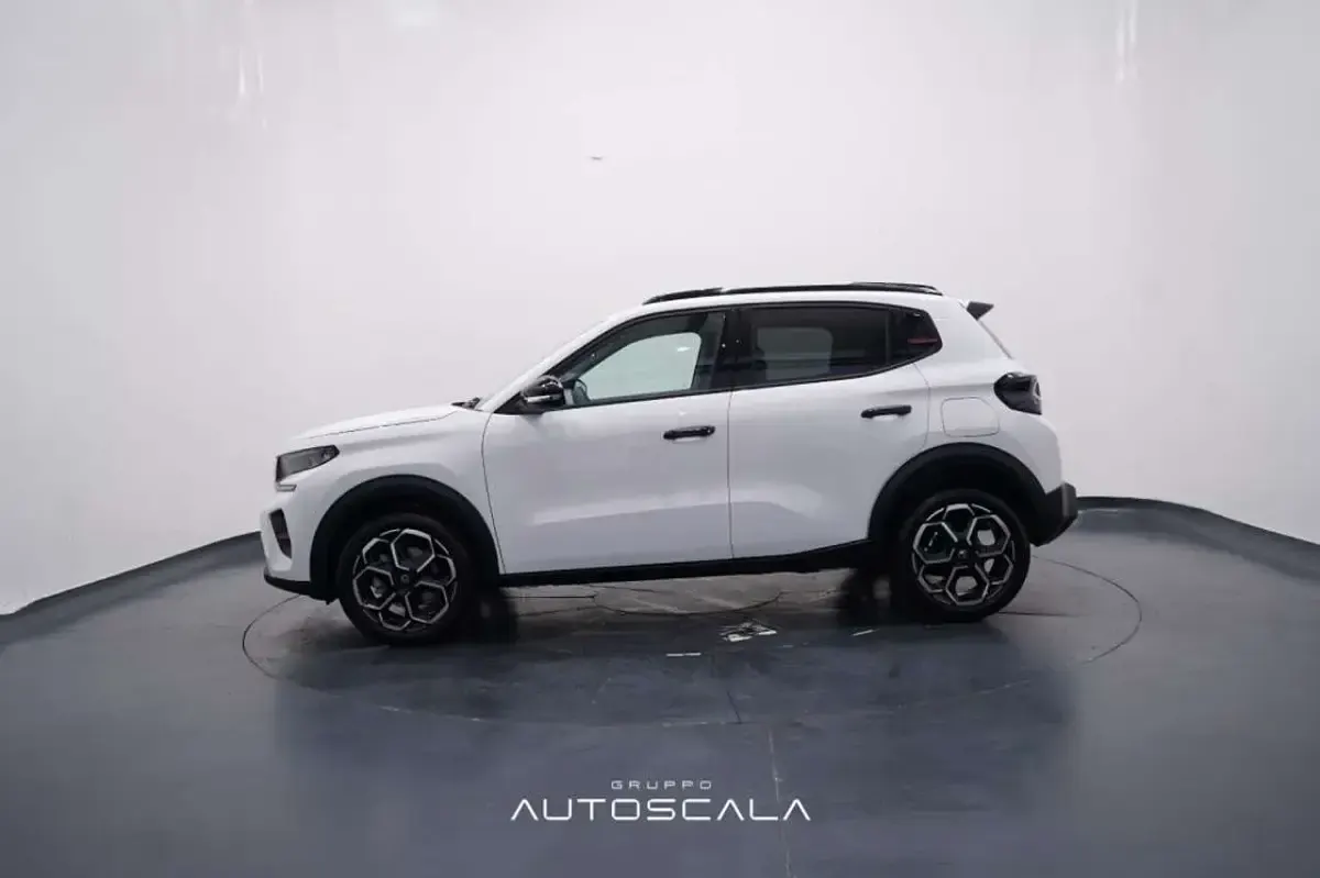 Nuova Citroën C3 PureTech 101 CV (74 kW) 2026 Polar white SUV