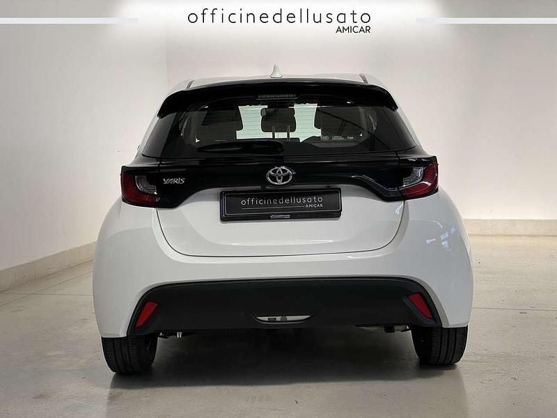 Usata Toyota Yaris Active 72 CV (52 kW) 2023 Bianco Berlina