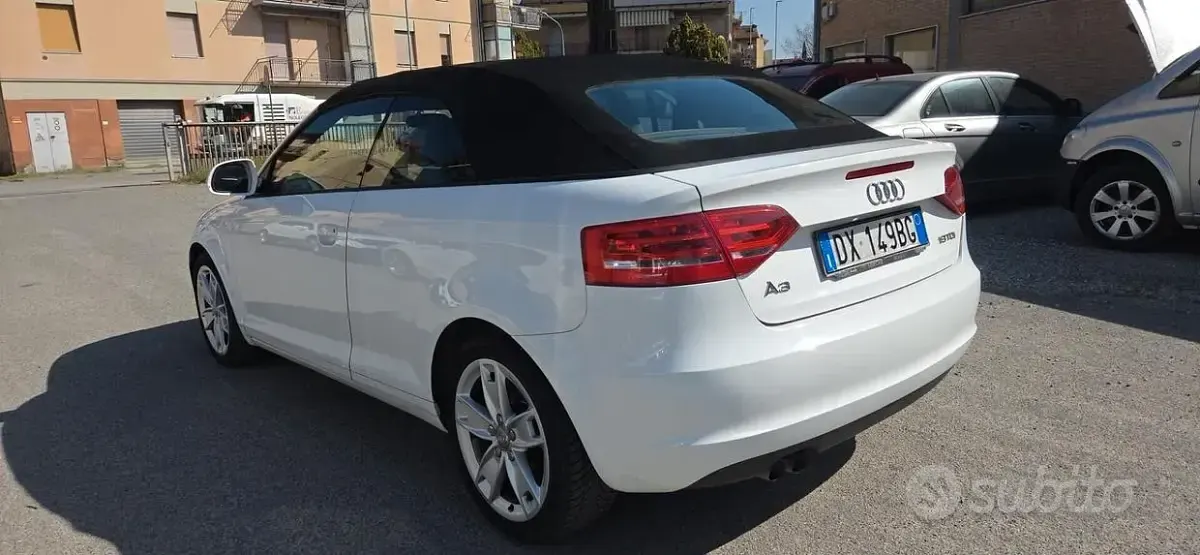 Usata Audi A3 Cabriolet Ambition 105 CV (77 kW) 2009 Bianco Cabrio