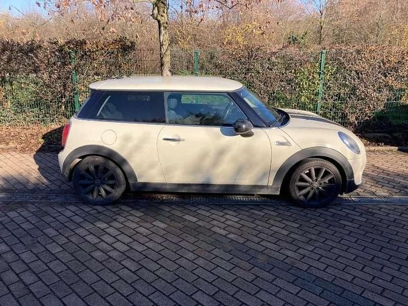 Usata Mini ONE 102 CV (75 kW) 2014 Utilitaria