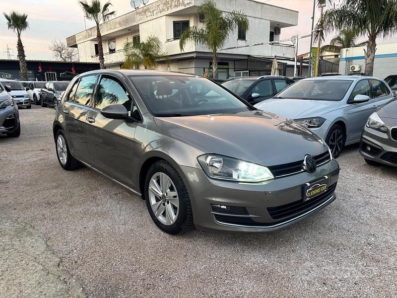 Usata VW Golf VII Highline 105 CV (77 kW) 2013 Grigio Berlina