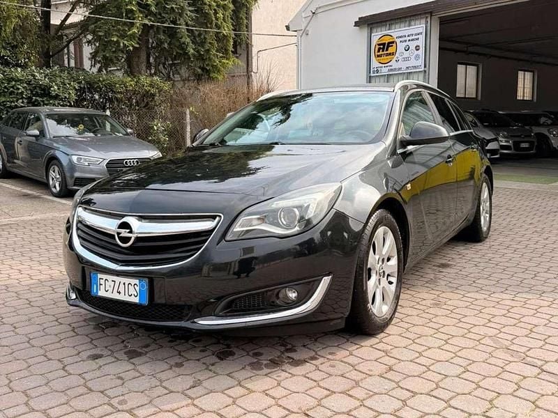 Usata Opel Insignia Business 136 CV (100 kW) 2015 Nero Station wagon
