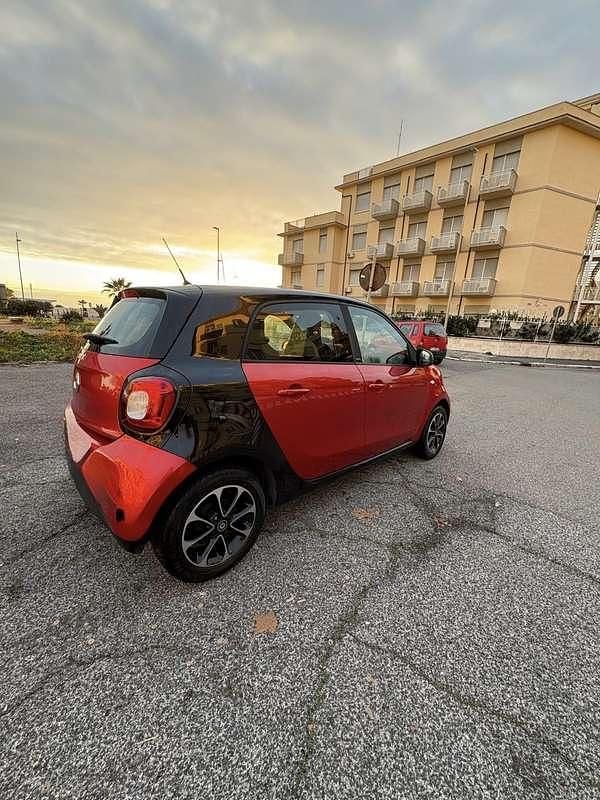 Usata Smart ForFour 71 CV (52 kW) 2016 Utilitaria