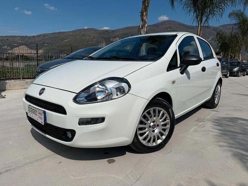 Usata Fiat Punto 95 CV (69 kW) 2017 Bianco Utilitaria