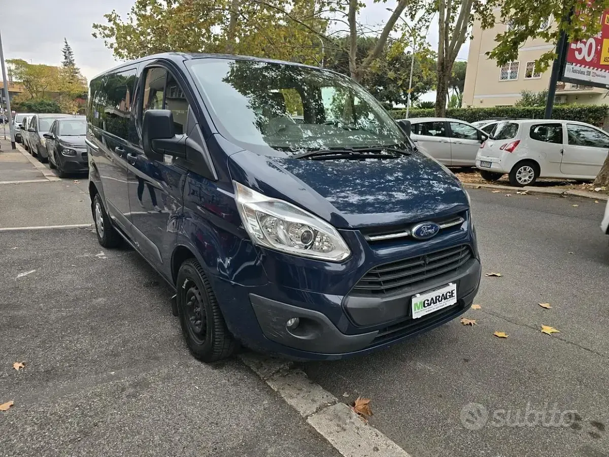 Usata Ford Transit Custom 155 CV (114 kW) 2015 Nero Furgone