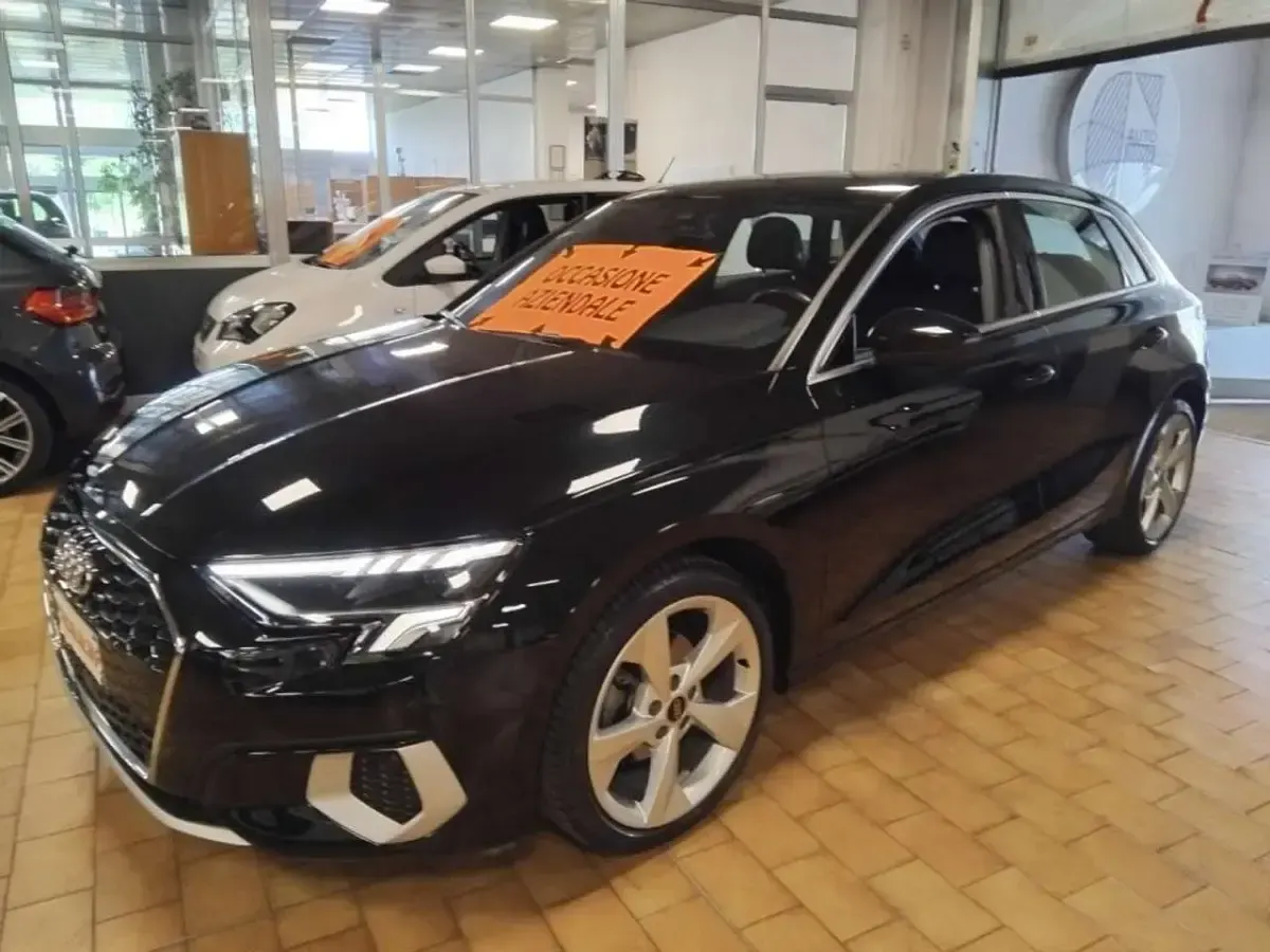 Usata Audi A3 110 CV (80 kW) 2023 Nero mito Berlina